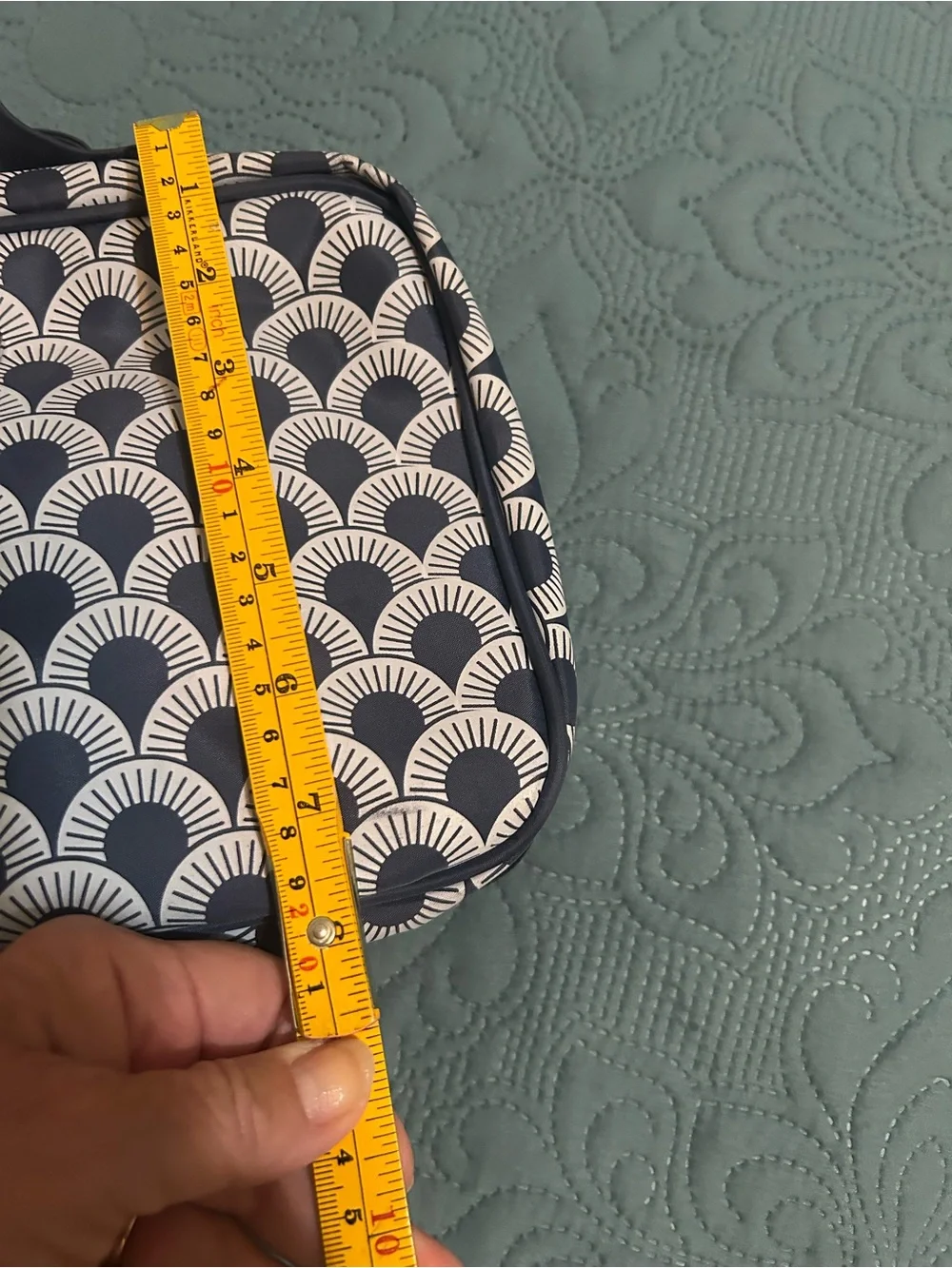 Navy & White Fan-Pattern Cosmetic Carry Case